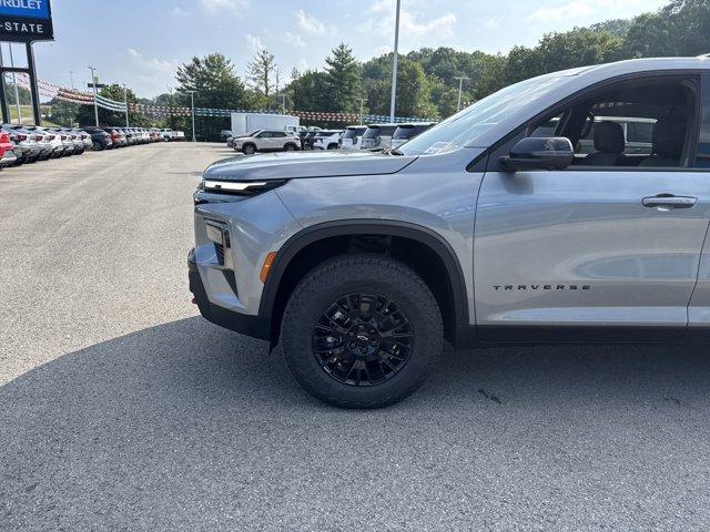 new 2025 Chevrolet Traverse car, priced at $52,410
