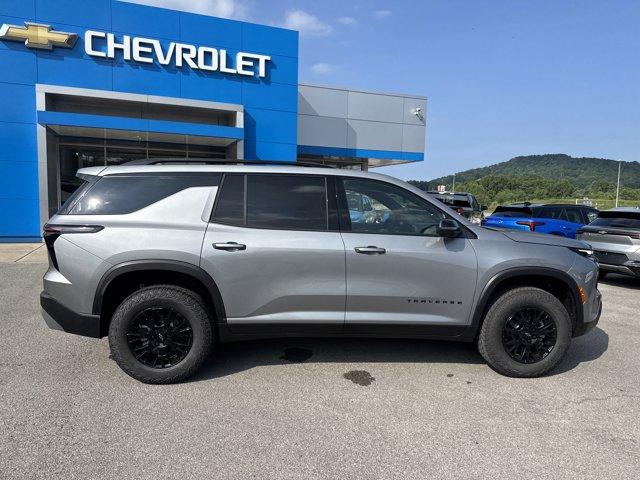 new 2025 Chevrolet Traverse car, priced at $52,410