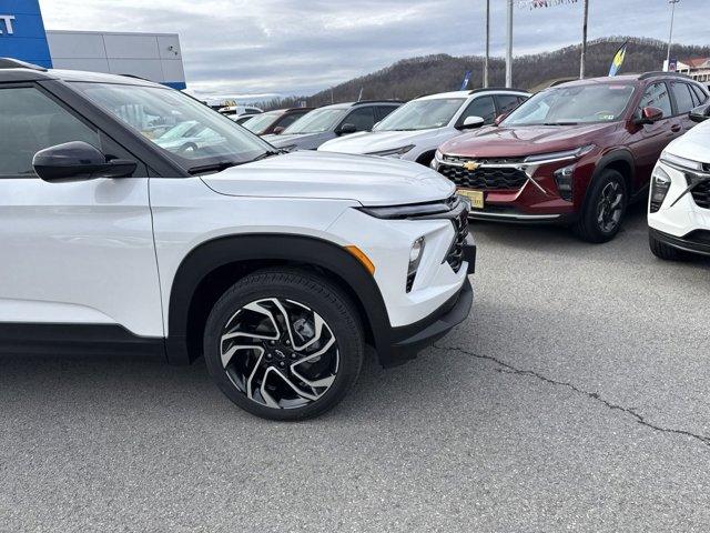 new 2025 Chevrolet TrailBlazer car, priced at $33,382