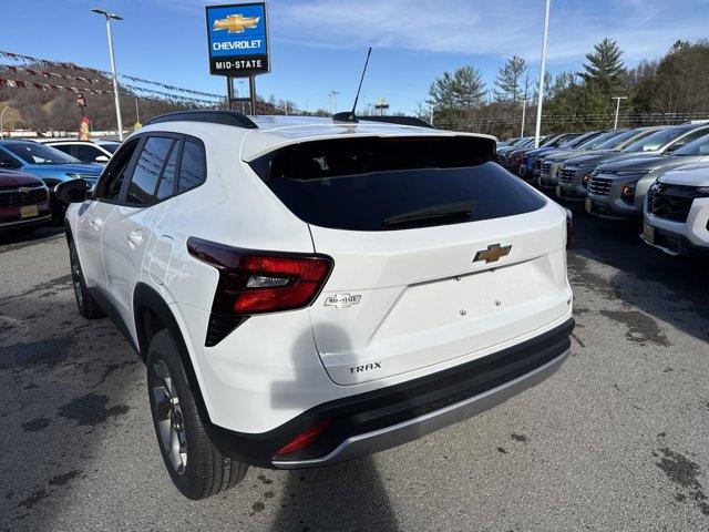 new 2025 Chevrolet Trax car, priced at $24,260