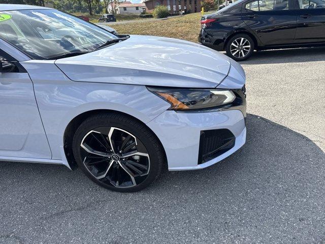 used 2023 Nissan Altima car, priced at $22,400