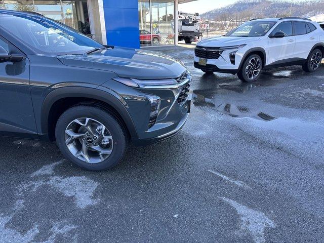 new 2025 Chevrolet Trax car, priced at $24,260