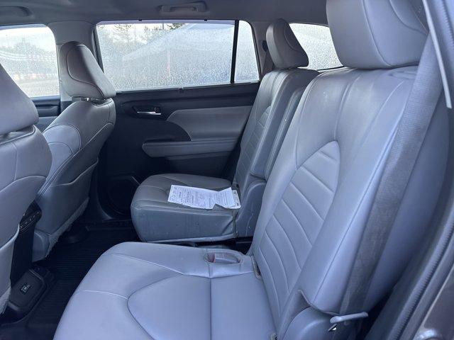 used 2022 Toyota Highlander car, priced at $33,714