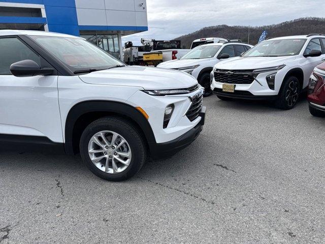 new 2025 Chevrolet TrailBlazer car, priced at $25,999