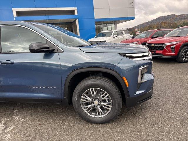 new 2026 Chevrolet Traverse car, priced at $42,919