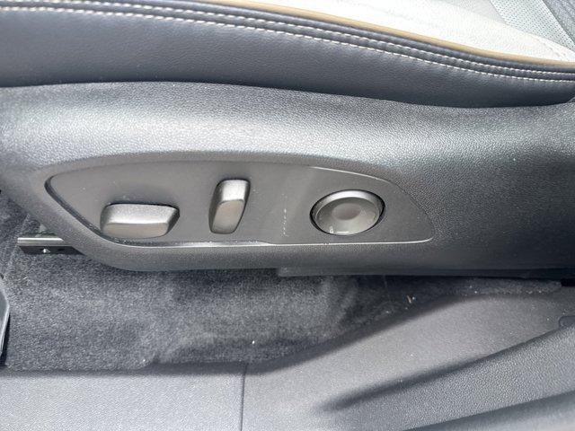 used 2025 Chevrolet Traverse car, priced at $55,799