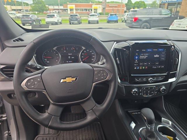 used 2023 Chevrolet Traverse car, priced at $33,000