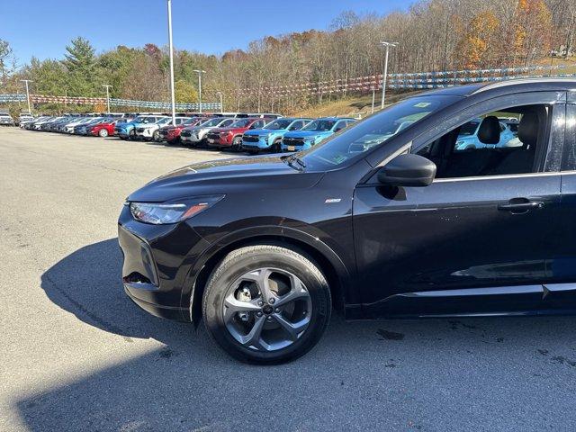 used 2023 Ford Escape car, priced at $25,687