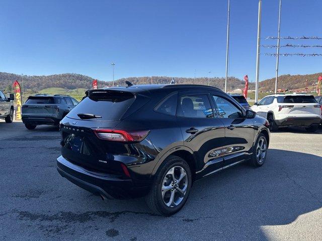 used 2023 Ford Escape car, priced at $25,687