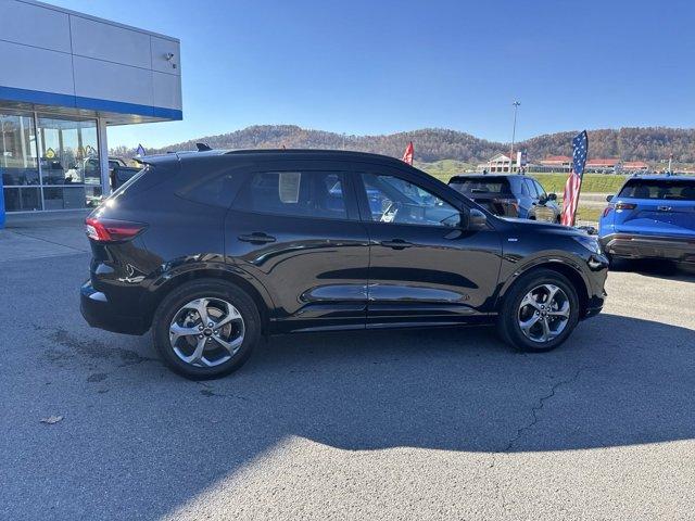 used 2023 Ford Escape car, priced at $25,687