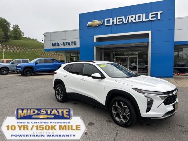 used 2024 Chevrolet Trax car, priced at $23,059