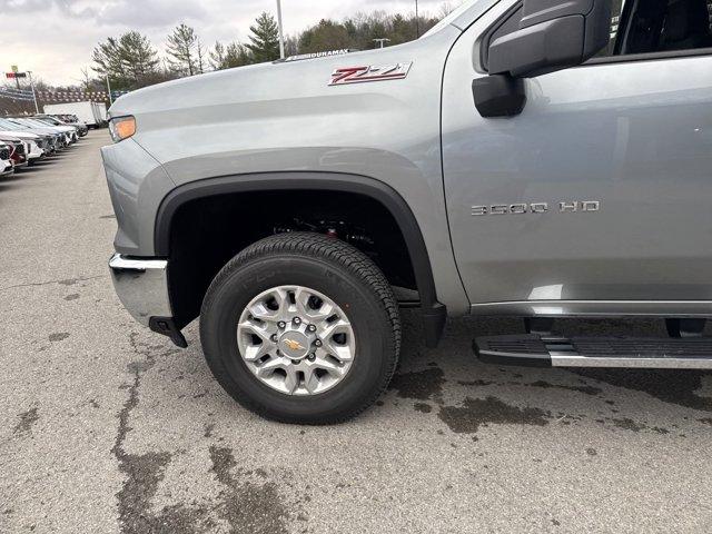 new 2025 Chevrolet Silverado 3500 car, priced at $69,037