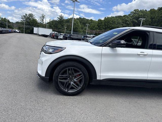 used 2025 Ford Explorer car, priced at $52,989