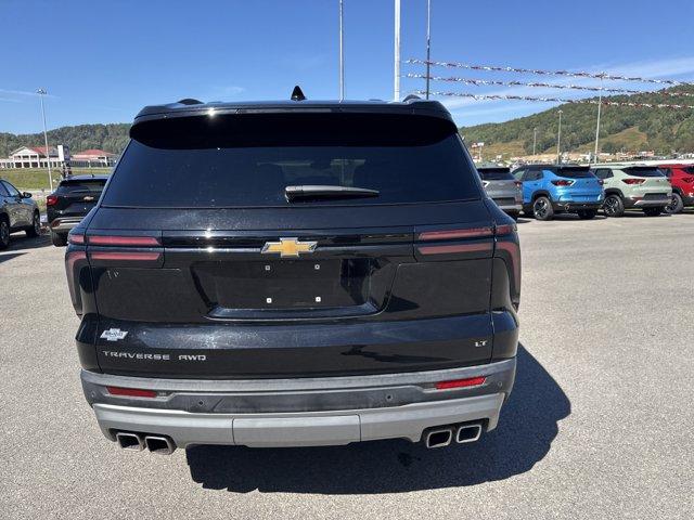 used 2024 Chevrolet Traverse car, priced at $37,801