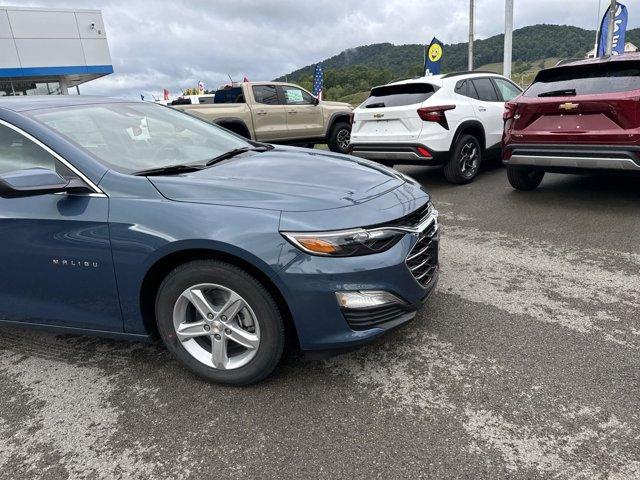 new 2025 Chevrolet Malibu car, priced at $24,624