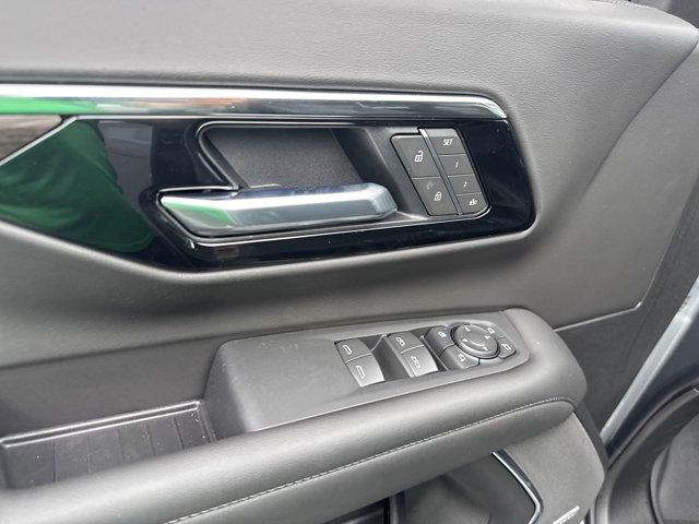 new 2025 Chevrolet Suburban car, priced at $76,434