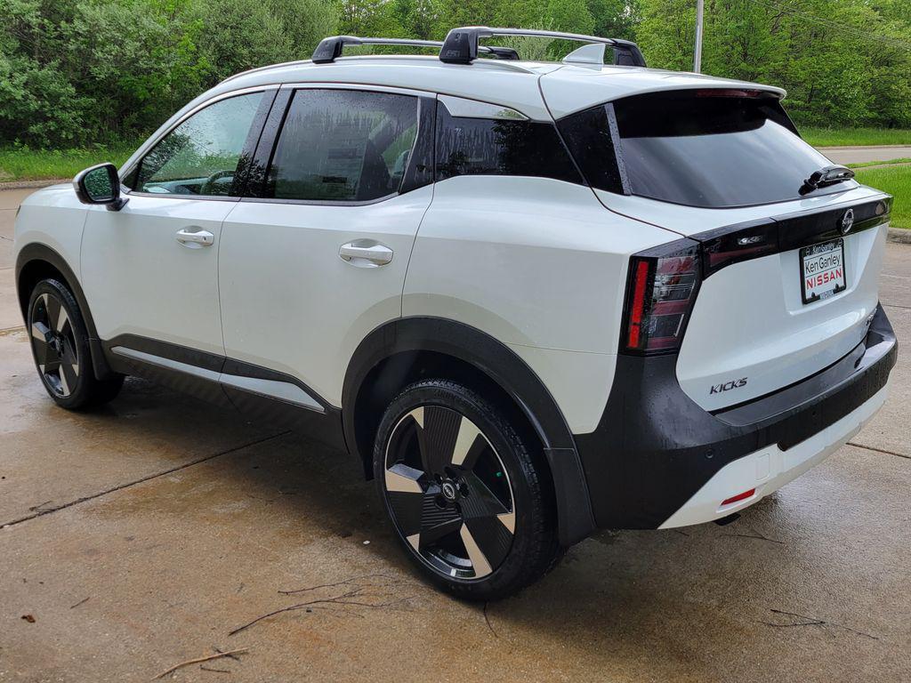 new 2025 Nissan Kicks car, priced at $29,735