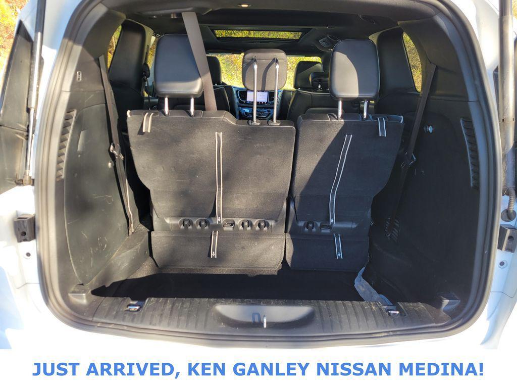 used 2025 Chrysler Pacifica car, priced at $37,903