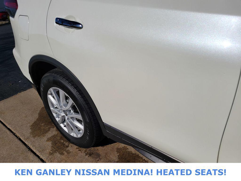 used 2019 Nissan Rogue car, priced at $13,307