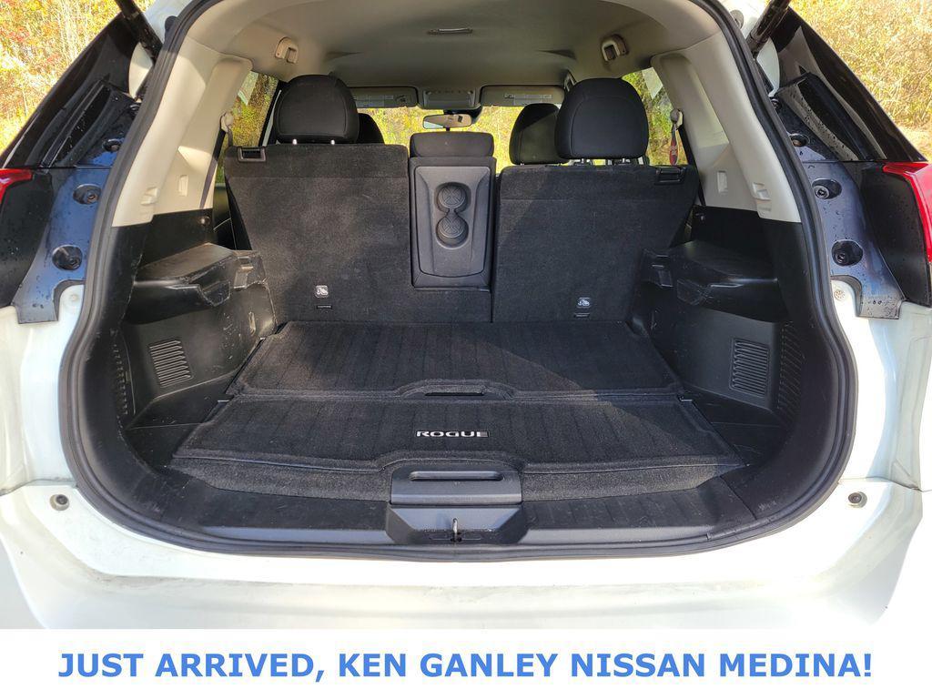 used 2019 Nissan Rogue car, priced at $13,928