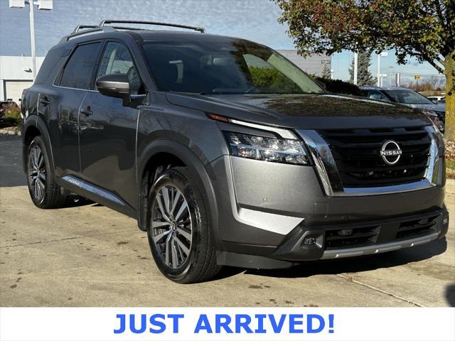 used 2022 Nissan Pathfinder car, priced at $34,998