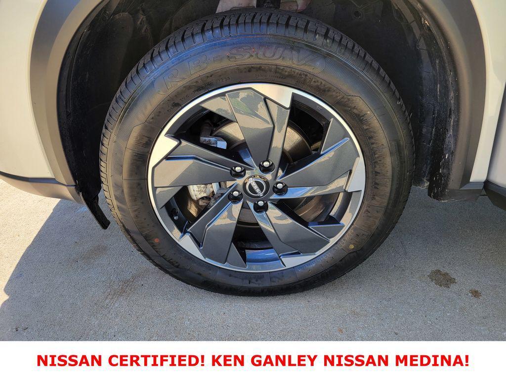 used 2024 Nissan Rogue car, priced at $22,499