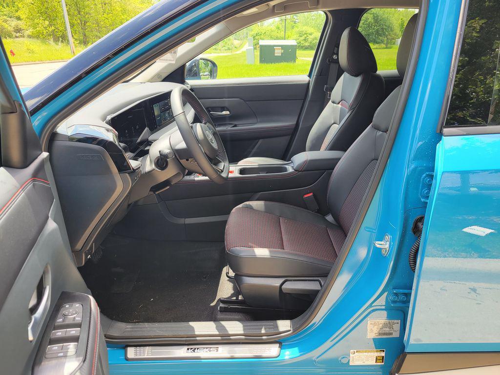 new 2025 Nissan Kicks car, priced at $27,975