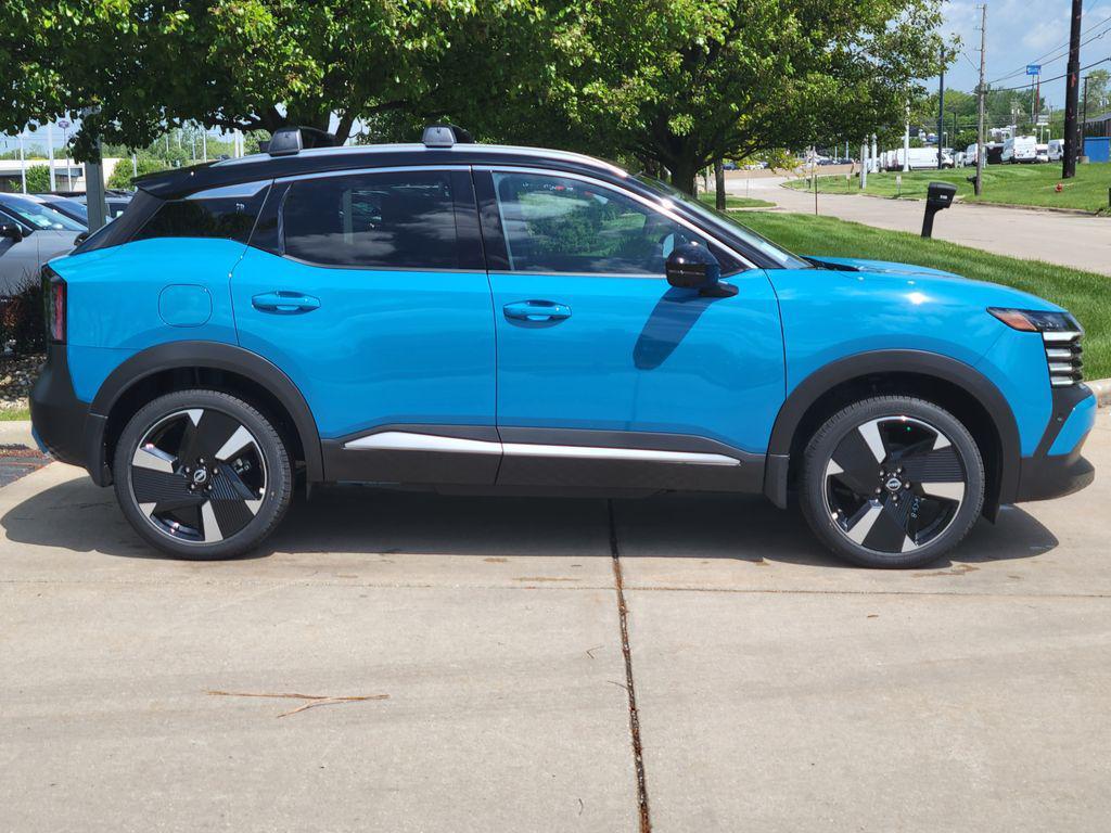 new 2025 Nissan Kicks car, priced at $27,975