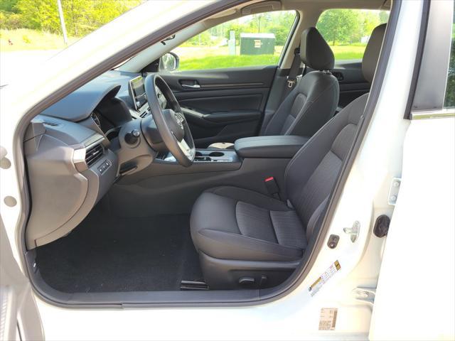 new 2025 Nissan Altima car, priced at $32,390