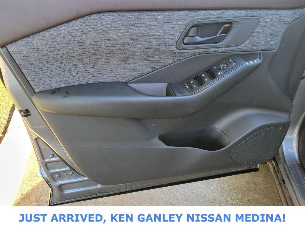 used 2023 Nissan Rogue car, priced at $22,718