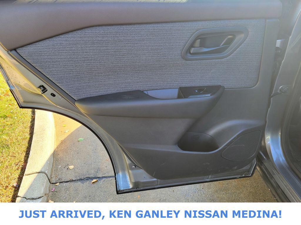 used 2023 Nissan Rogue car, priced at $22,718