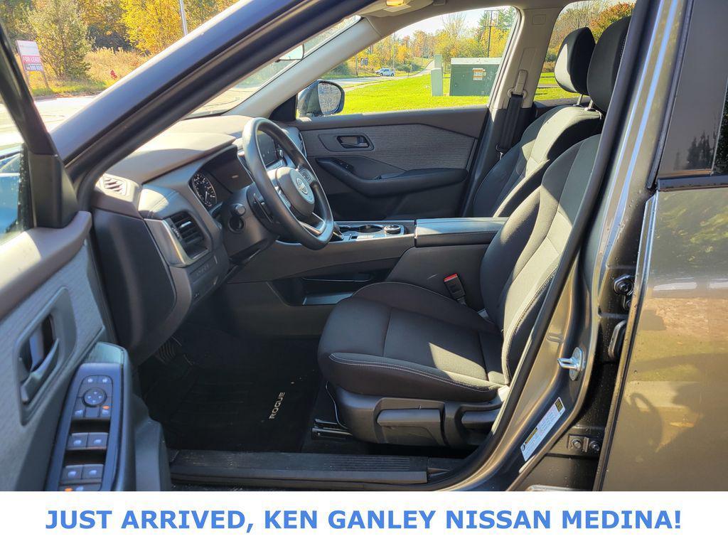 used 2023 Nissan Rogue car, priced at $22,718
