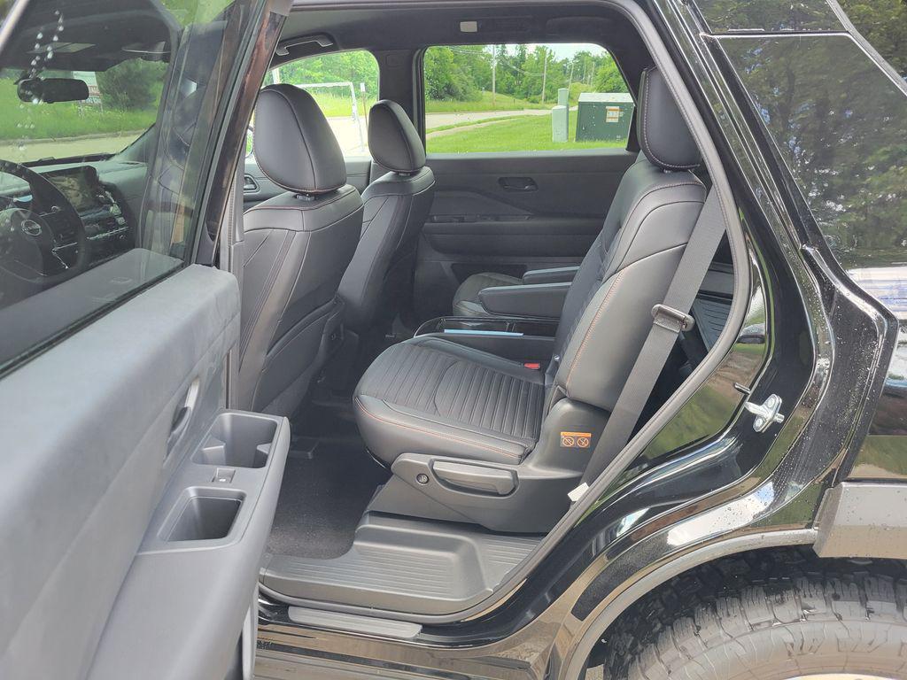new 2025 Nissan Pathfinder car, priced at $46,610