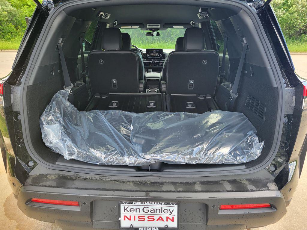 new 2025 Nissan Pathfinder car, priced at $46,610