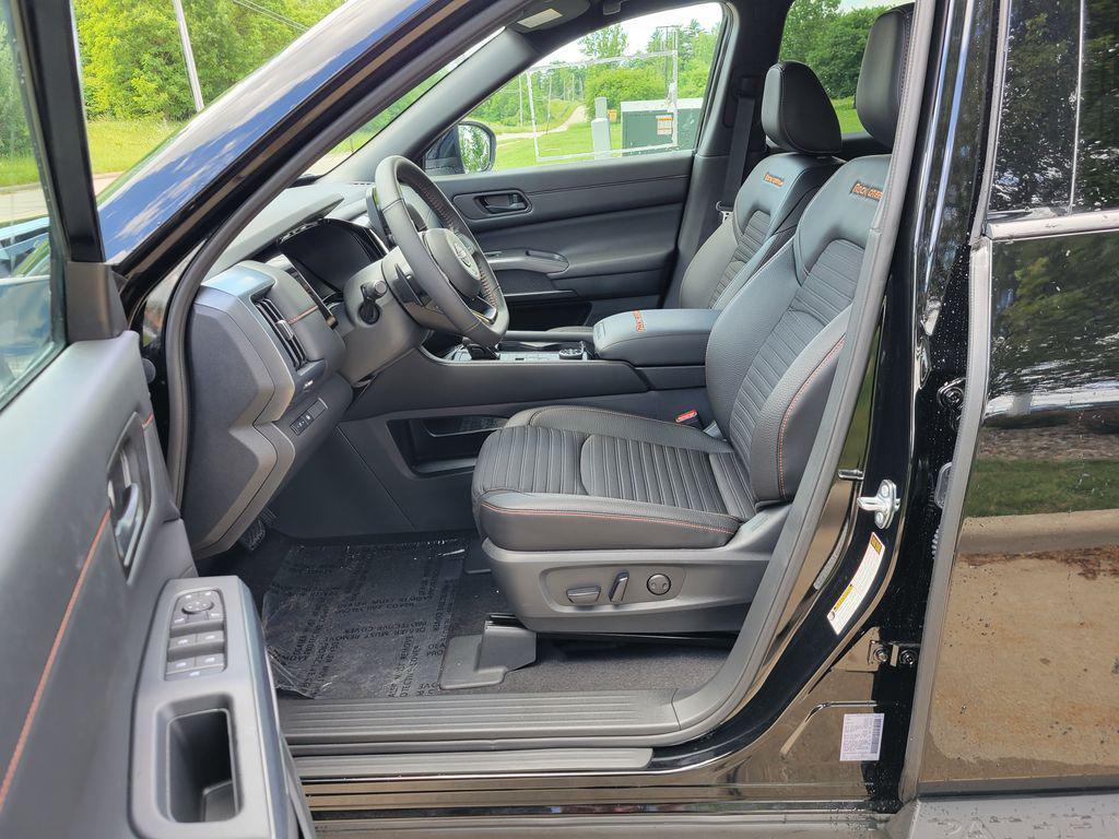 new 2025 Nissan Pathfinder car, priced at $46,610