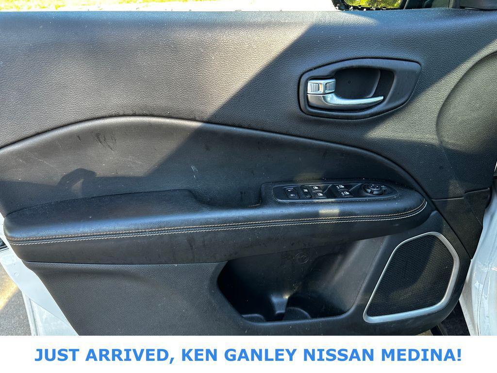 used 2020 Jeep Compass car, priced at $17,489