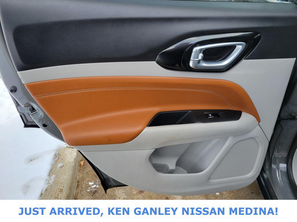 used 2023 Jeep Compass car, priced at $19,999