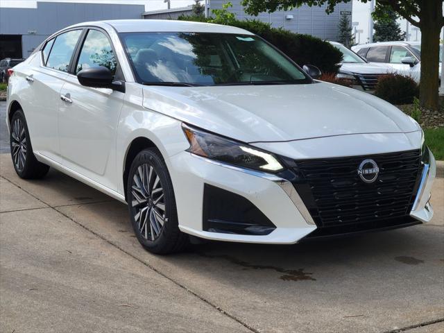 new 2025 Nissan Altima car, priced at $30,495