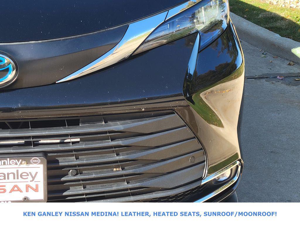 used 2024 Toyota Sienna car, priced at $39,474