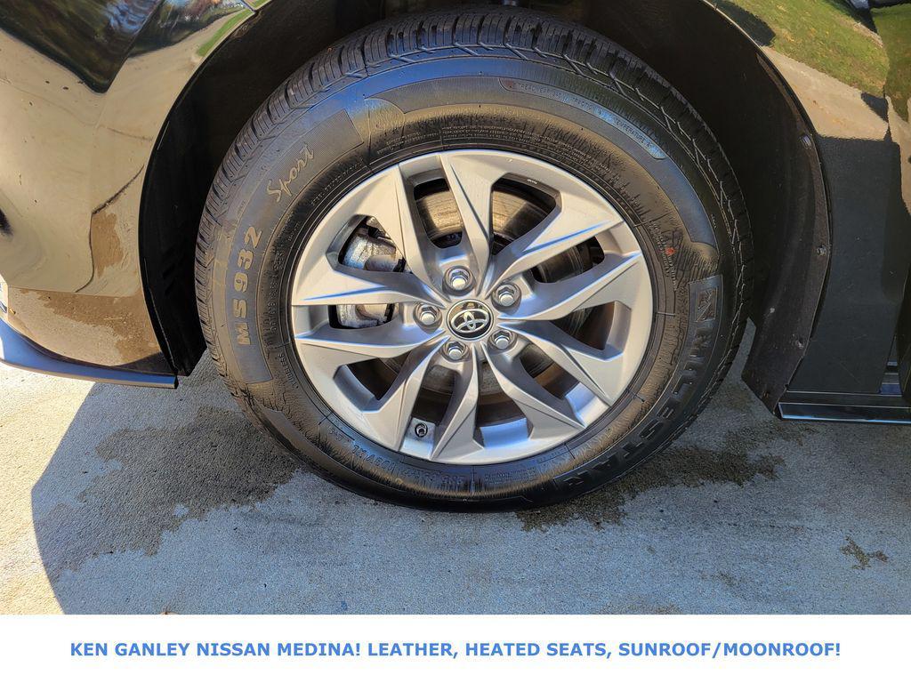 used 2024 Toyota Sienna car, priced at $39,474