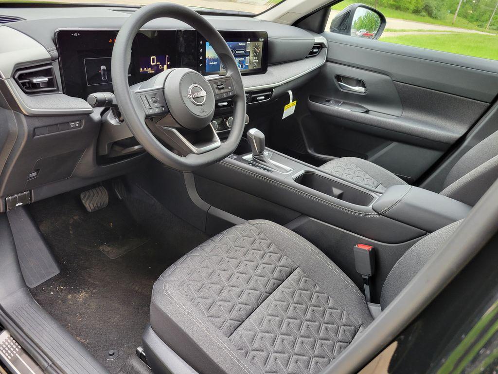 new 2025 Nissan Kicks car, priced at $29,365