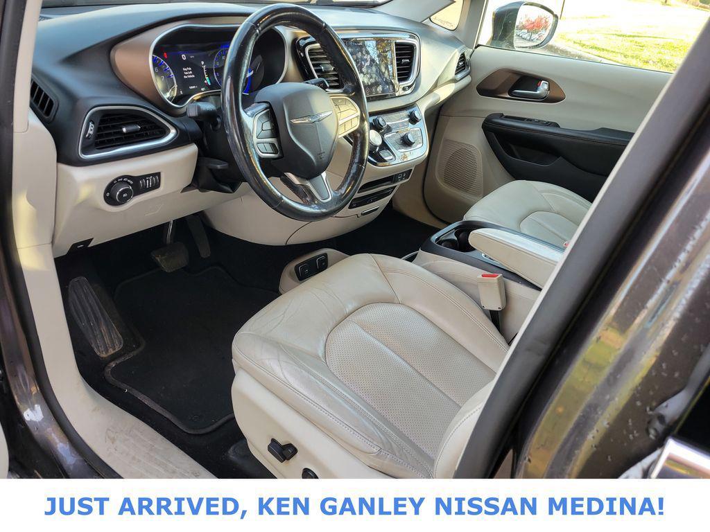 used 2019 Chrysler Pacifica car, priced at $14,828