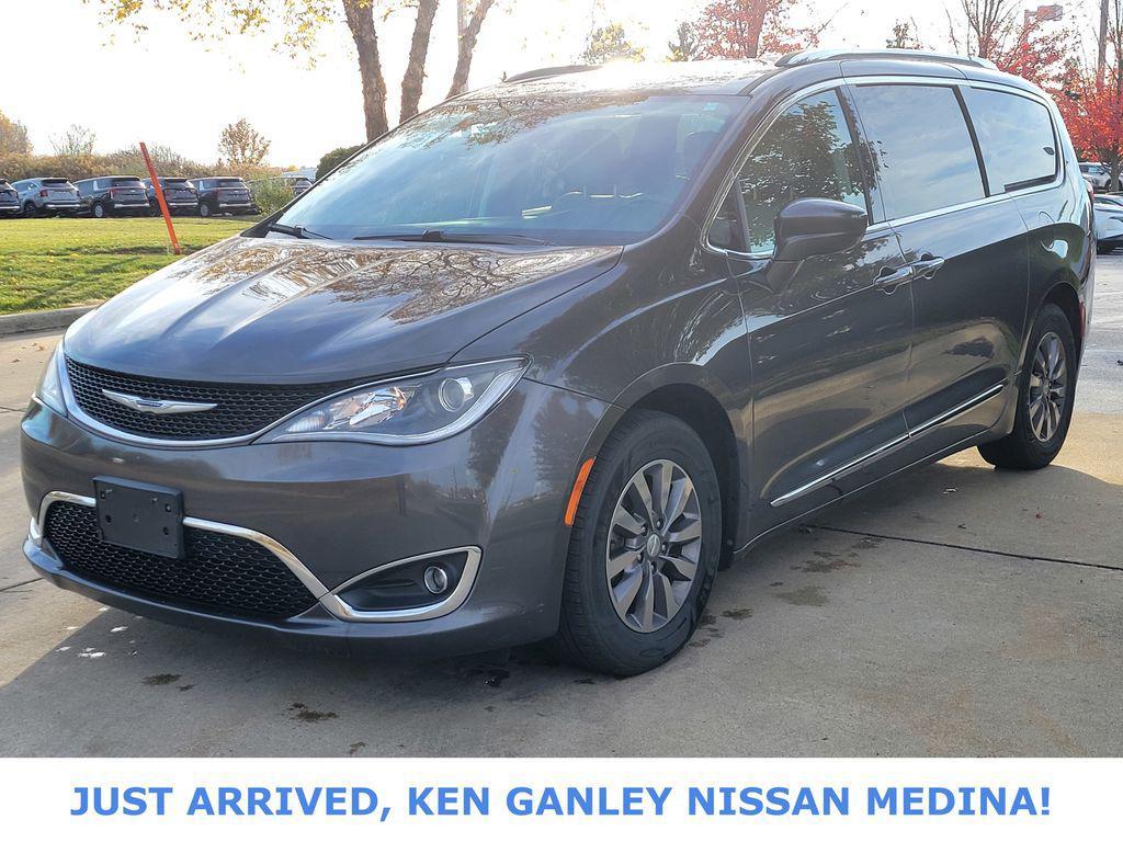 used 2019 Chrysler Pacifica car, priced at $14,828