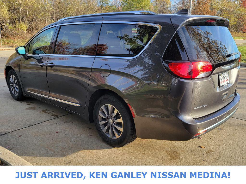 used 2019 Chrysler Pacifica car, priced at $14,828