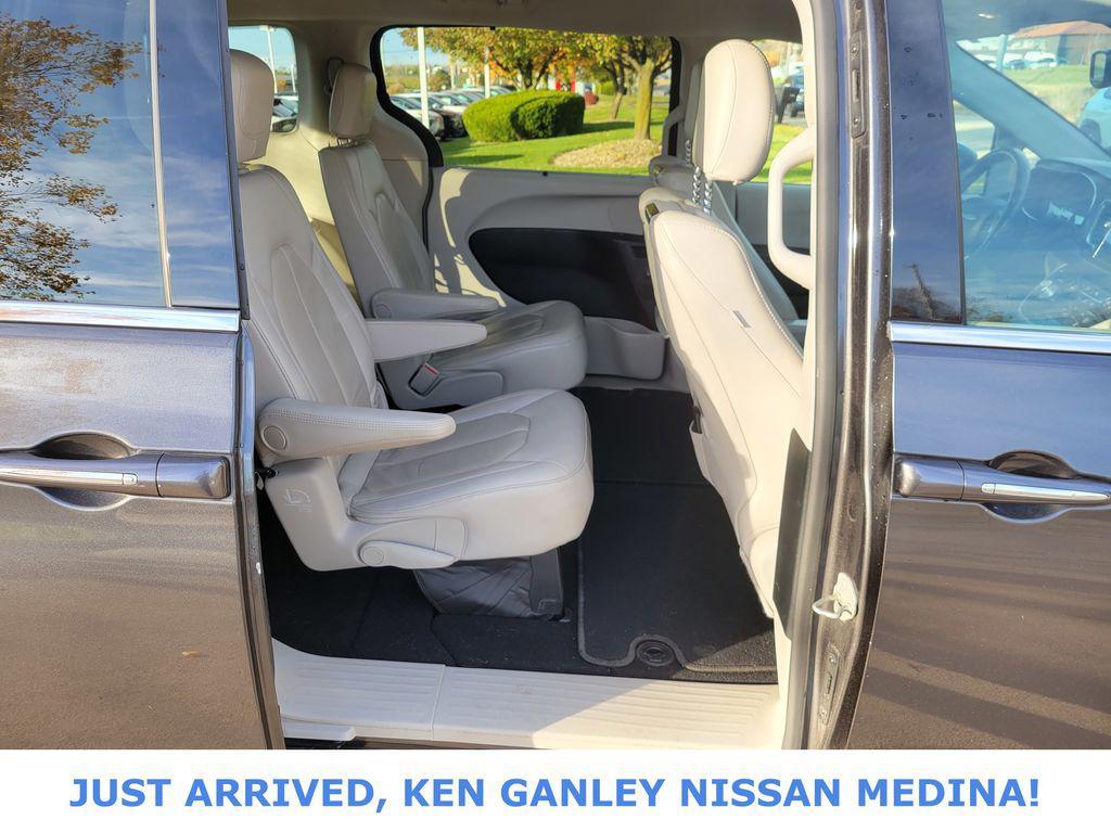 used 2019 Chrysler Pacifica car, priced at $14,828