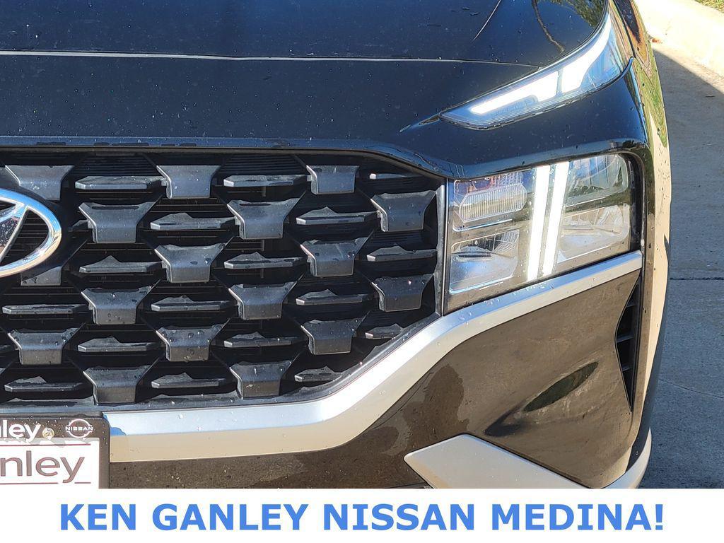 used 2023 Hyundai Santa Fe car, priced at $20,564