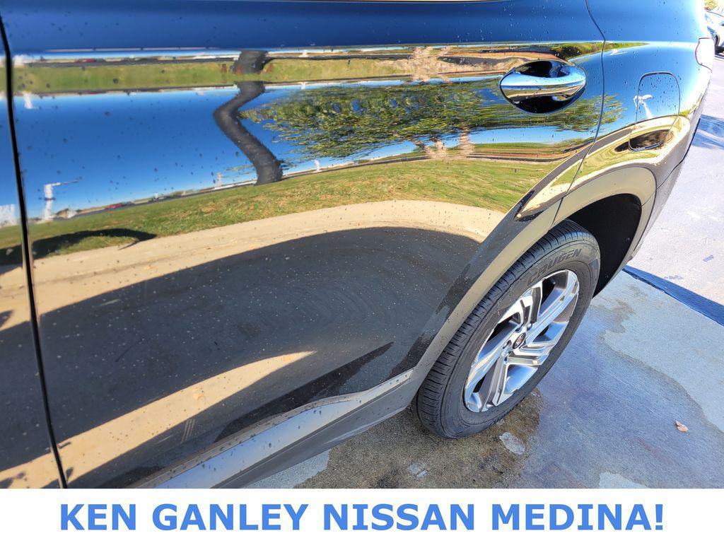 used 2023 Hyundai Santa Fe car, priced at $20,564