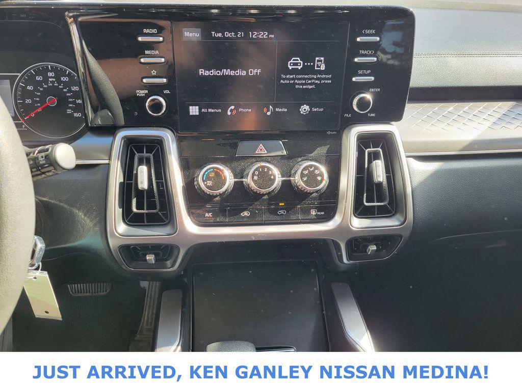 used 2022 Kia Sorento car, priced at $21,194
