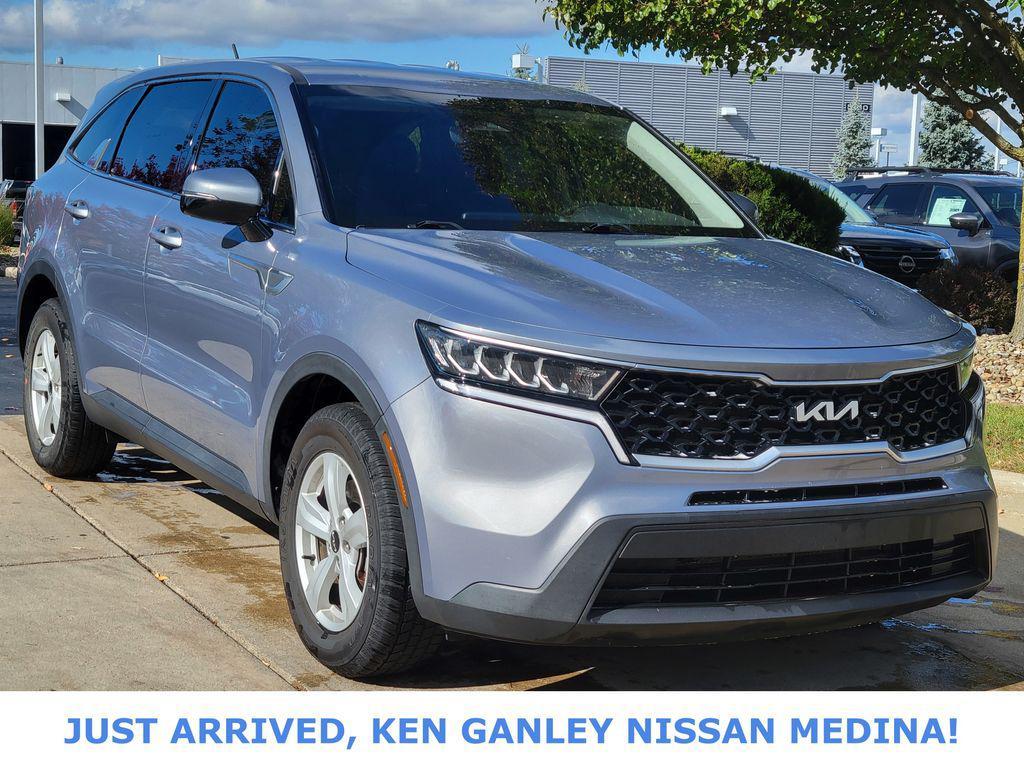 used 2022 Kia Sorento car, priced at $21,194