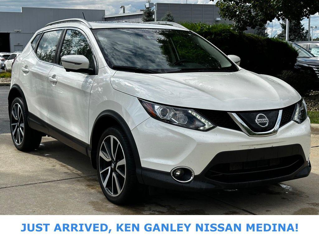 used 2019 Nissan Rogue Sport car, priced at $17,997